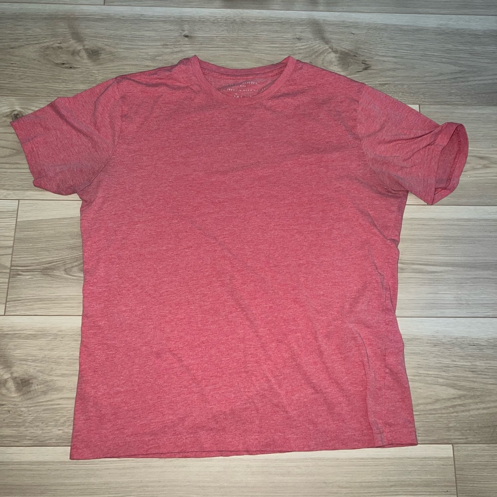 Banana republic tee shirt
